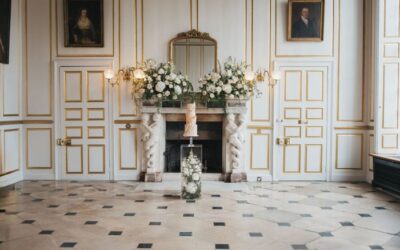 5 easy ways to showcase your wedding cake