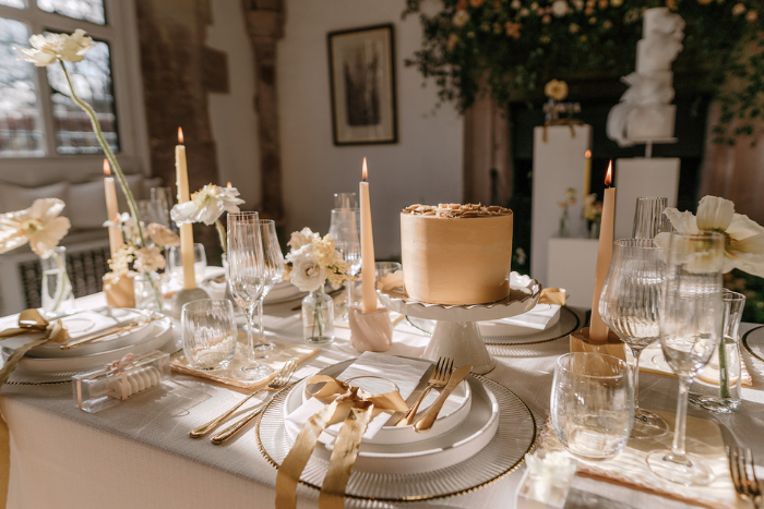 Single tier wedding cake for every wedding table butley priory suffolk